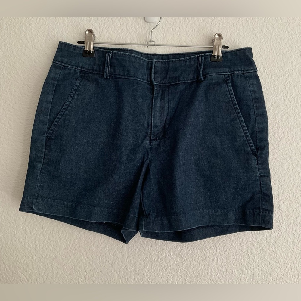 Banana Republic Short Size 4 [Pre- Owned]